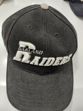 Vintage Oakland Raiders Cap
